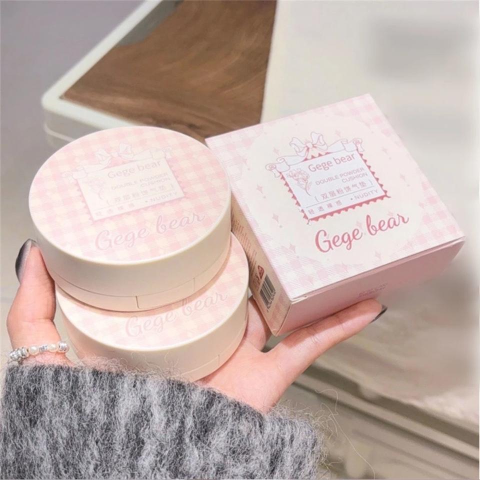 Phấn 2 in 1 GEGE BEAR 
-duoc-ban-tai-Bon Cosmetics