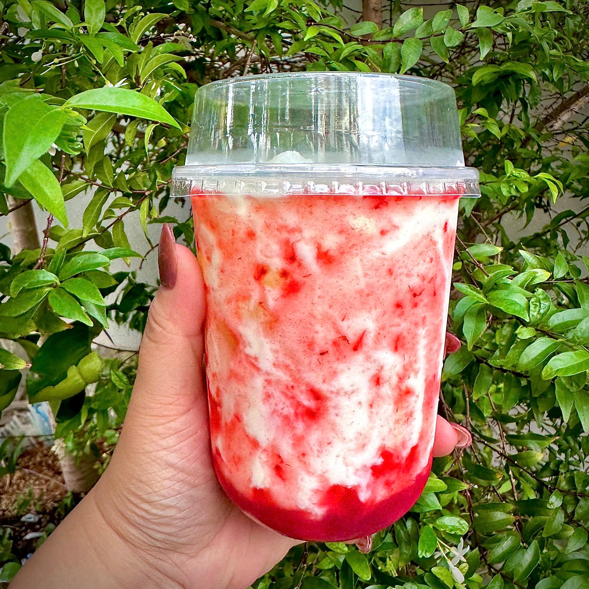 (món mới) Pinky Yogurt - sữa chua dâu-duoc-ban-tai-Hồng Nhi Gỏi Cuốn & Bò Bía - Bình Tân
