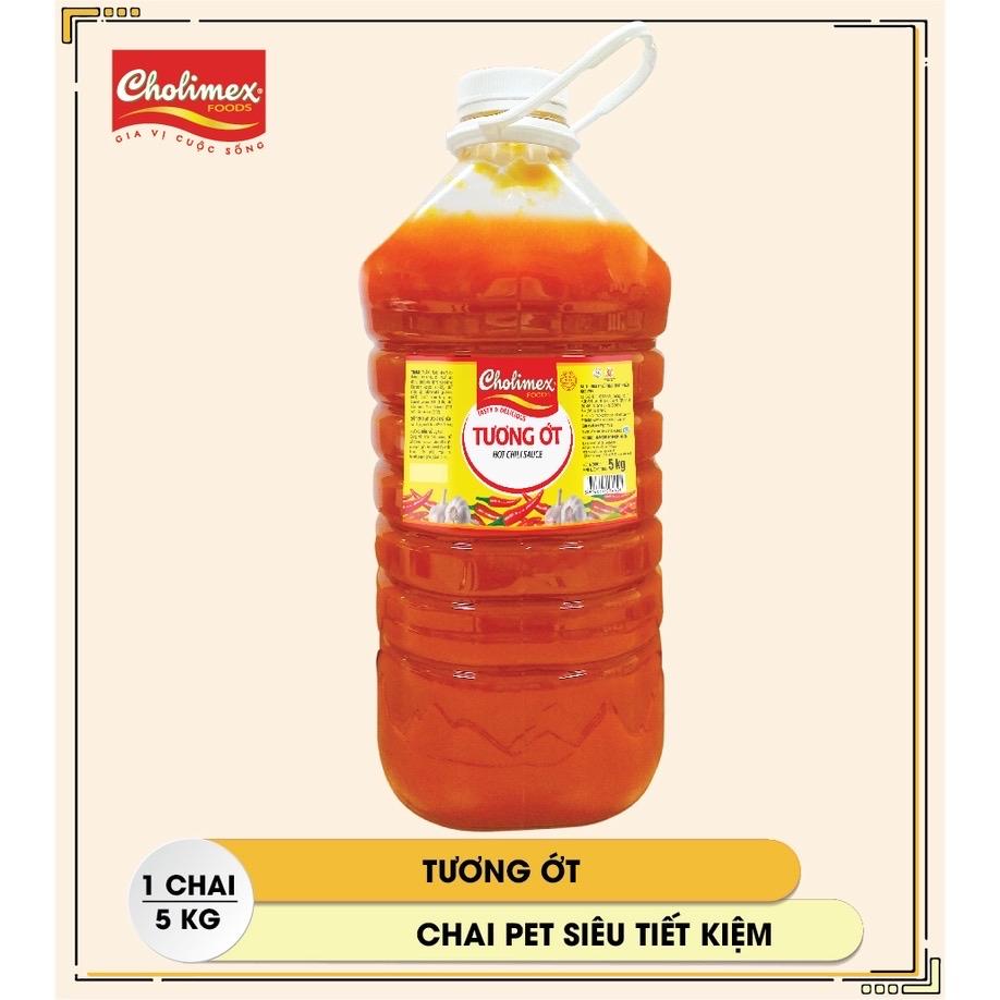 Tương ớt-duoc-ban-tai-Cơm gà Trịnh Gia