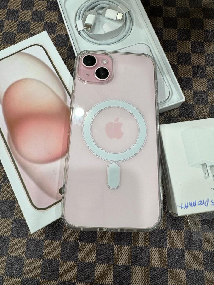 15 plus 128 gb Hồng (702894)-duoc-ban-tai-Hùng Thùy apple