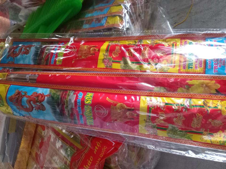Hương thúy liễu + trường sơn-duoc-ban-tai-Vinh Mai
