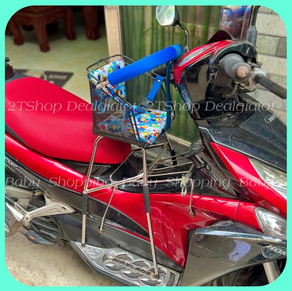 Ghế Ngồi Xe Máy Cho Bé Dưới 2 Tuổi Có Tựa Lưng - Ghế Lưới Sắt Chân Inox Dành Cho Nhiều Dòng Xe Tay Ga Khác Nhau-duoc-ban-tai-2TShop.Dealgiatot