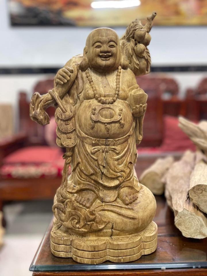 Tượng Phật Di lặc chế tác thủ công cao 18cm -duoc-ban-tai-TRẦM HƯƠNG DADA
