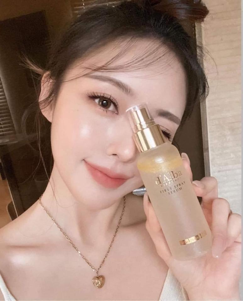 Xịt khoáng bơ d'alba-duoc-ban-tai-Nhà mít