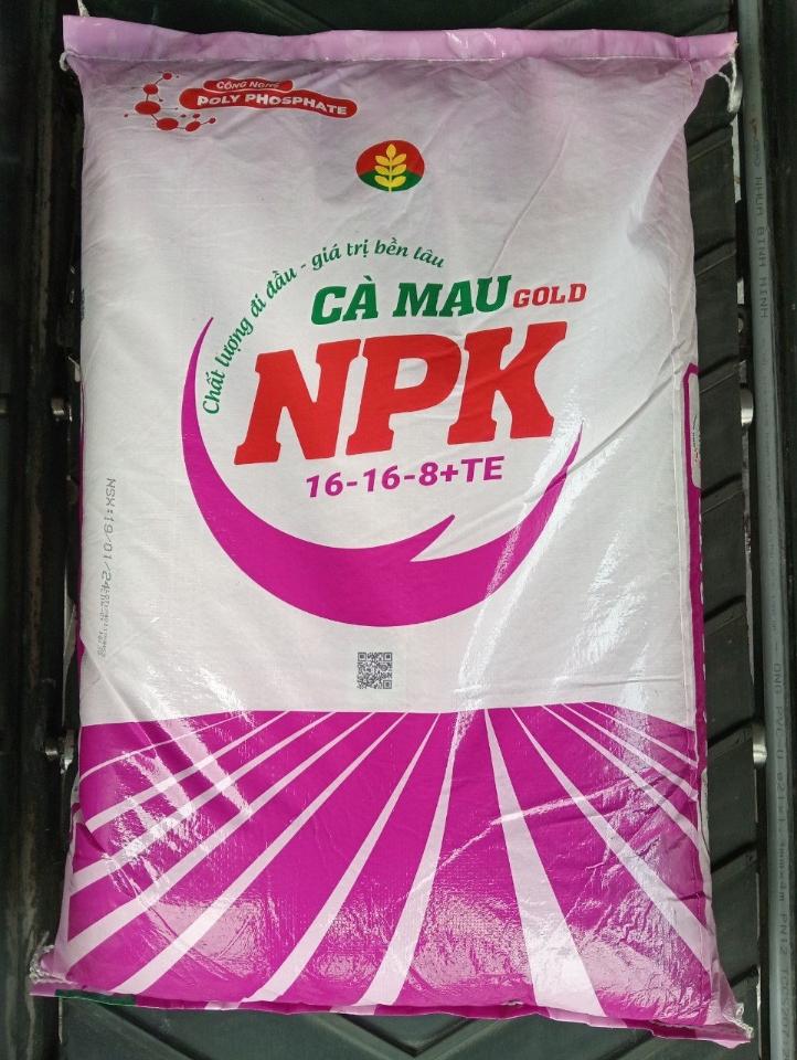 16-8 Cà Mau-duoc-ban-tai-VTNN Quang Trung