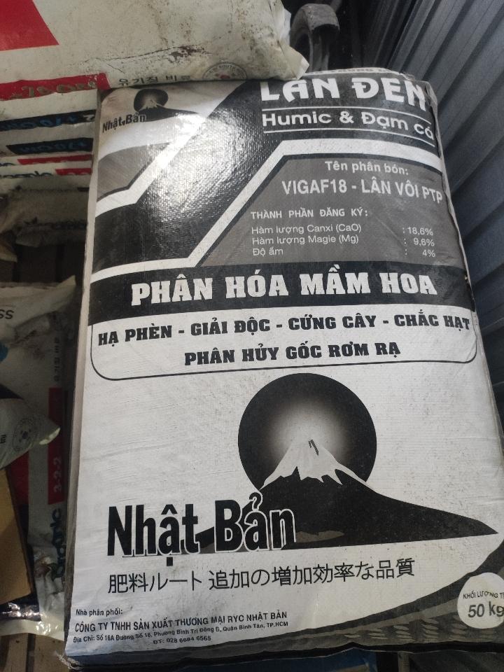 Lân humic-duoc-ban-tai-VTNN Quang Trung