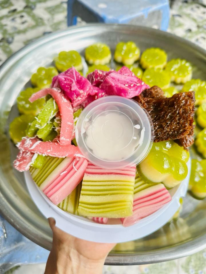 Hộp Mix Đủ Loại Lớn-duoc-ban-tai-Lò Bánh MINH THƯ