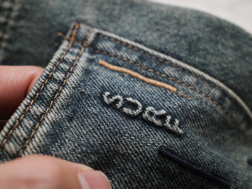 Quần jean baggy xanh xước SURF DNST 9363-duoc-ban-tai-𝗚𝗜𝗡 𝗕𝗢𝗨𝗧𝗜𝗤𝗨𝗘