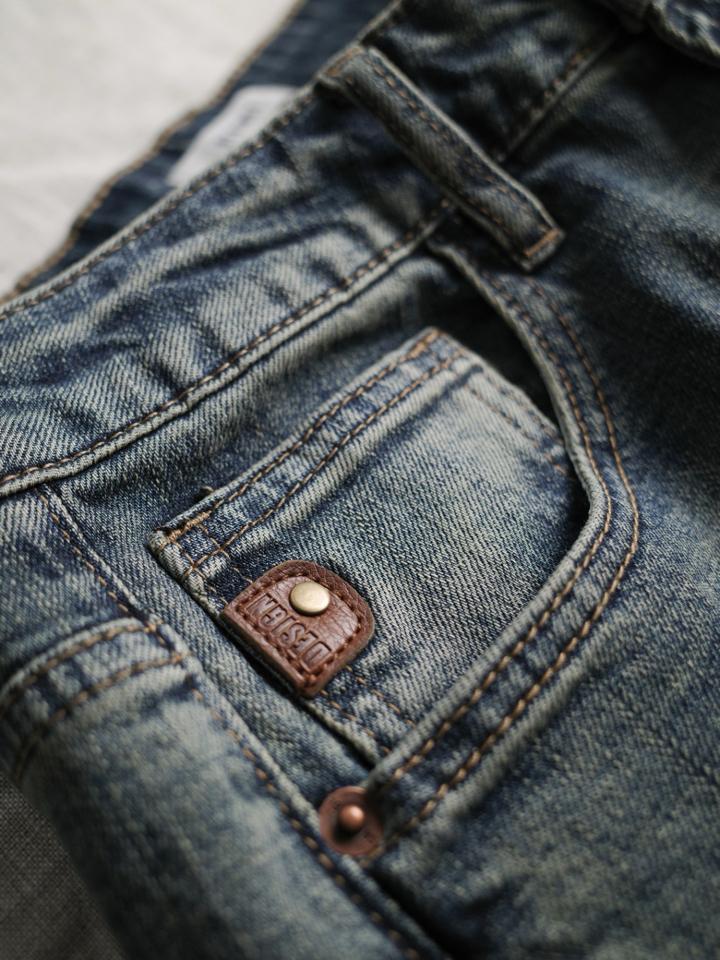 Quần jean straight xanh xước LOIU DNST 9371-duoc-ban-tai-𝗚𝗜𝗡 𝗕𝗢𝗨𝗧𝗜𝗤𝗨𝗘