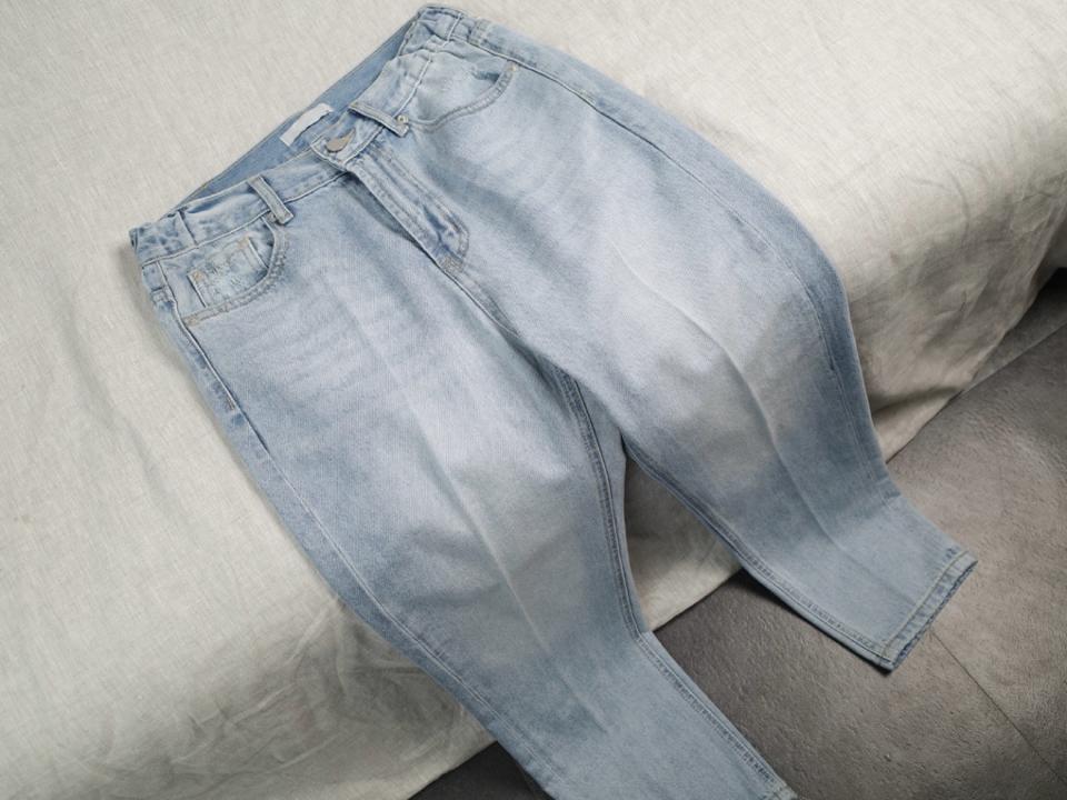 Quần jeans suông UNFET DNST 5235-duoc-ban-tai-𝗚𝗜𝗡 𝗕𝗢𝗨𝗧𝗜𝗤𝗨𝗘