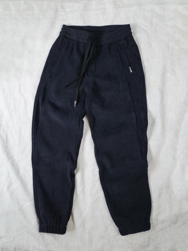 Quần jogger nhung lót lông MNs DNST 7020-duoc-ban-tai-𝗚𝗜𝗡 𝗕𝗢𝗨𝗧𝗜𝗤𝗨𝗘