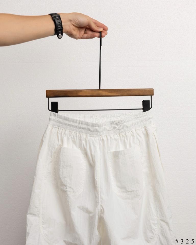 Quần short dù lót lưới DNST 325-duoc-ban-tai-𝗚𝗜𝗡 𝗕𝗢𝗨𝗧𝗜𝗤𝗨𝗘