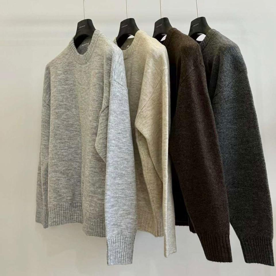 Áo len trơn Cashmere DNST 5017-duoc-ban-tai-𝗚𝗜𝗡 𝗕𝗢𝗨𝗧𝗜𝗤𝗨𝗘