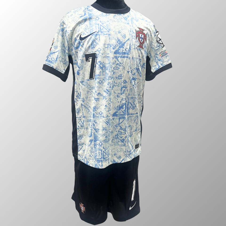 [Fan] Bộ tuyển Bồ Xịn 2024 Euro Ronaldo-duoc-ban-tai-KYD - Outfit của bạn, gu của KYD