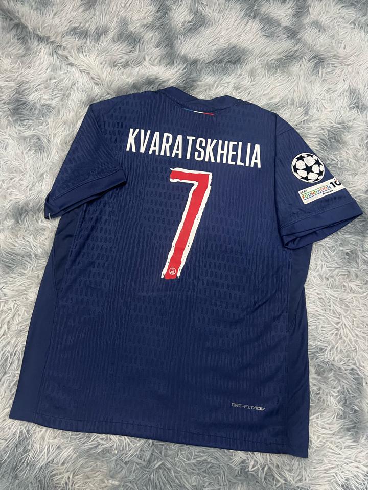 [Player] Áo bóng đá PSG 24/25 KVARATSKHELIA-duoc-ban-tai-KYD - Outfit của bạn, gu của KYD