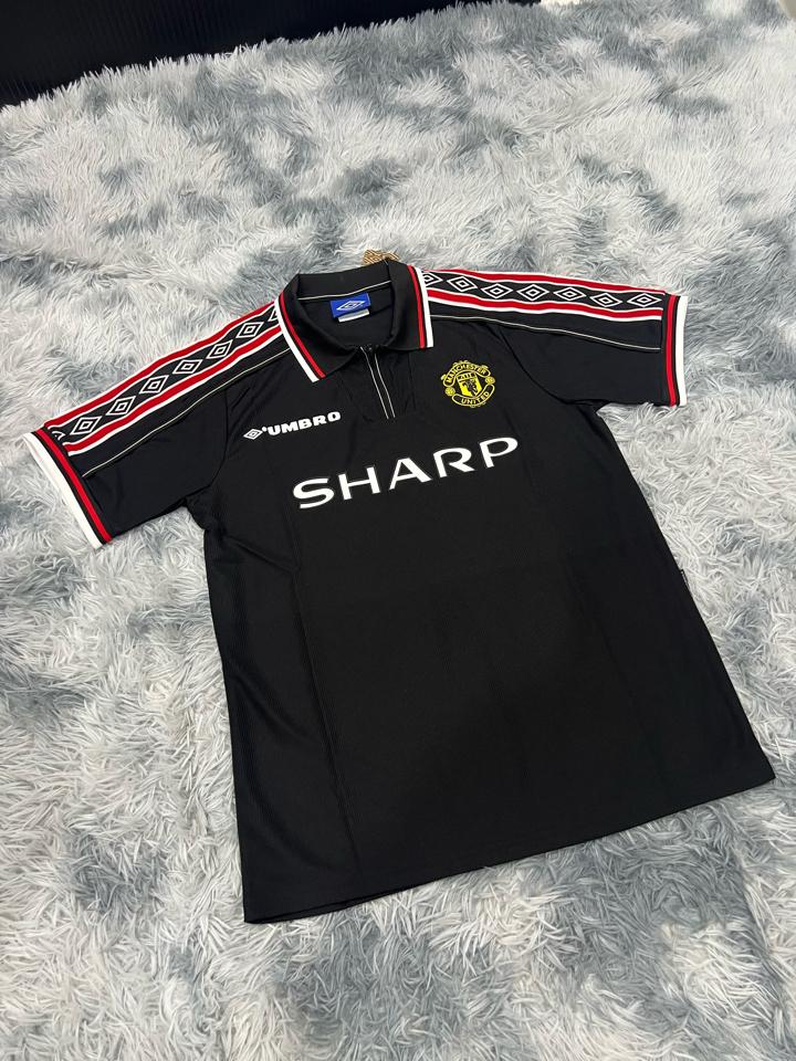 [Retro Player] Áo bóng đá Manchester United 1998 sân khách-duoc-ban-tai-KYD - Outfit của bạn, gu của KYD