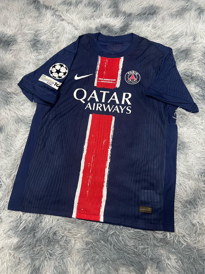 [Player] Áo bóng đá PSG 24/25 KVARATSKHELIA-duoc-ban-tai-KYD - Outfit của bạn, gu của KYD