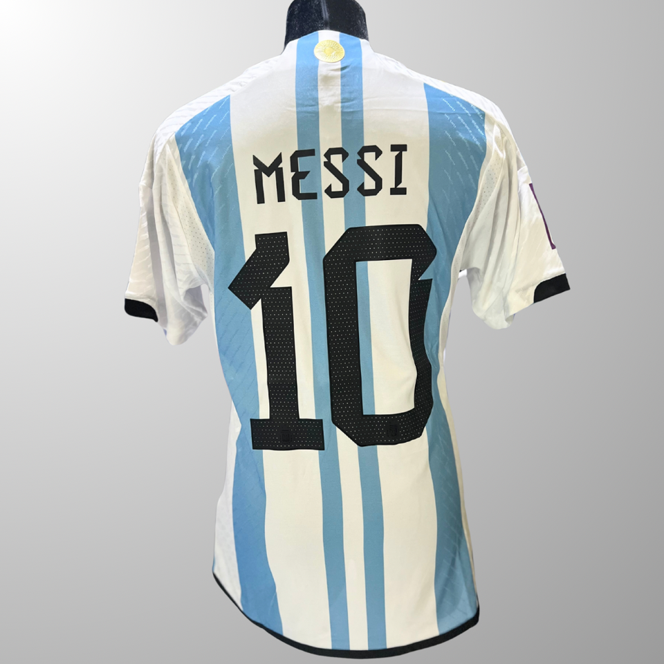 [Player] Áo Argentina WC 2022 Messi-duoc-ban-tai-KYD - Outfit của bạn, gu của KYD