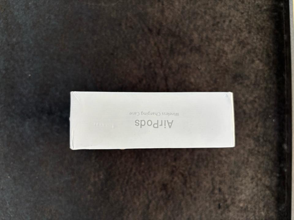 Airpods 2 Rep 1-1-duoc-ban-tai-Táo chất store