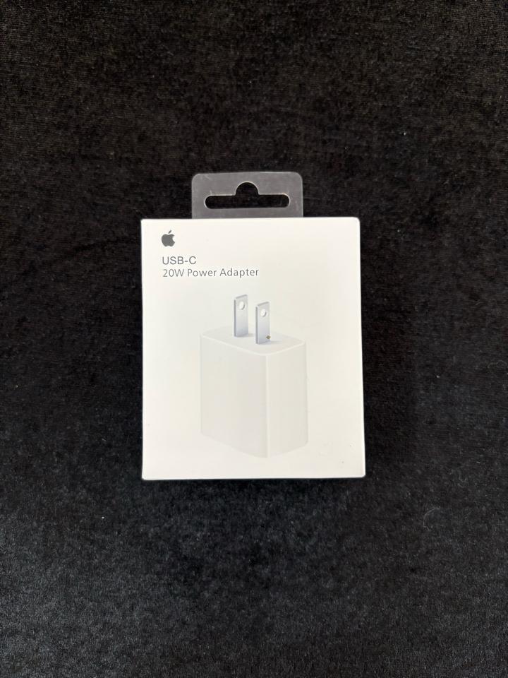 Củ sạc nhanh 20W new-duoc-ban-tai-Táo chất store