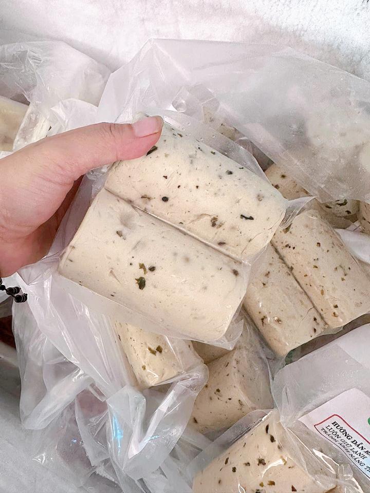 Chả Lụa Chay Rong Biển (500g)-duoc-ban-tai-SAIGON LAH by Miu Tan