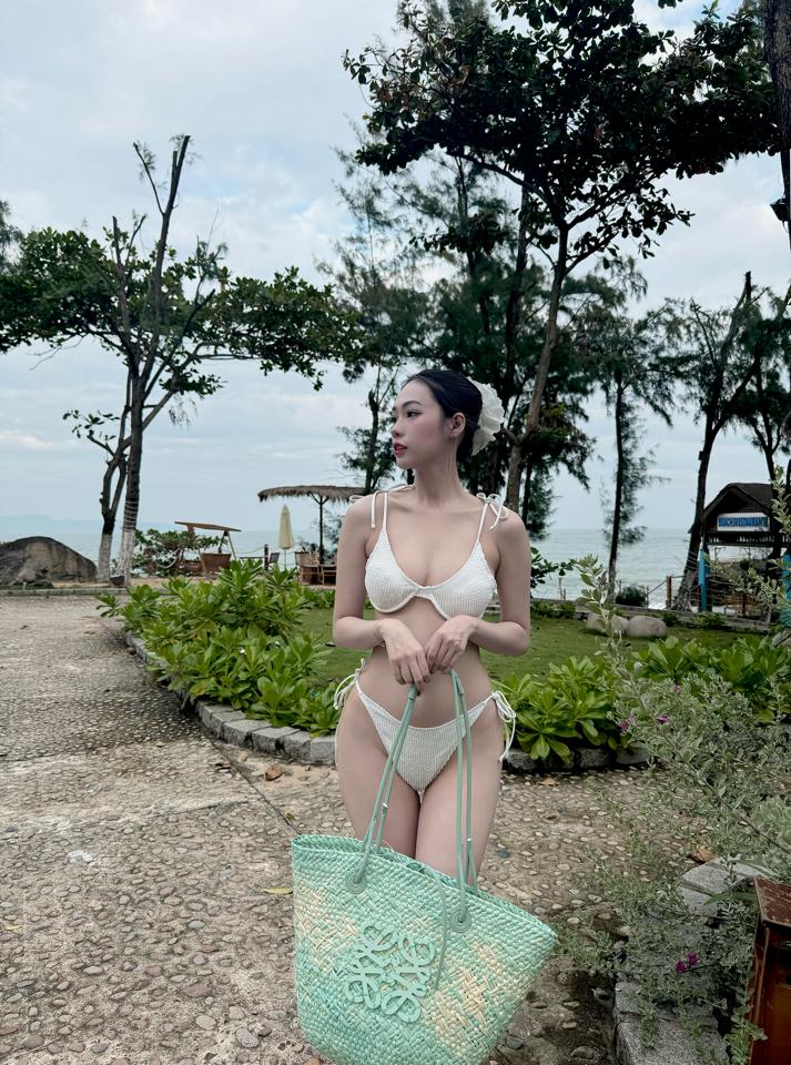2 mảnh dây-duoc-ban-tai-𝐁𝐈𝐊𝐈𝐍𝐈 𝟏𝟗𝟗𝟗