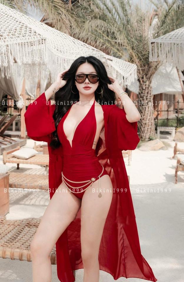 Bikini liền đỏ V-duoc-ban-tai-𝐁𝐈𝐊𝐈𝐍𝐈 𝟏𝟗𝟗𝟗