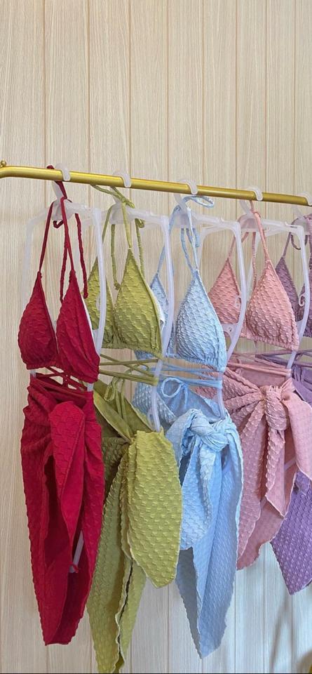 Bikini 3 mảnh ô vuông -duoc-ban-tai-𝐁𝐈𝐊𝐈𝐍𝐈 𝟏𝟗𝟗𝟗