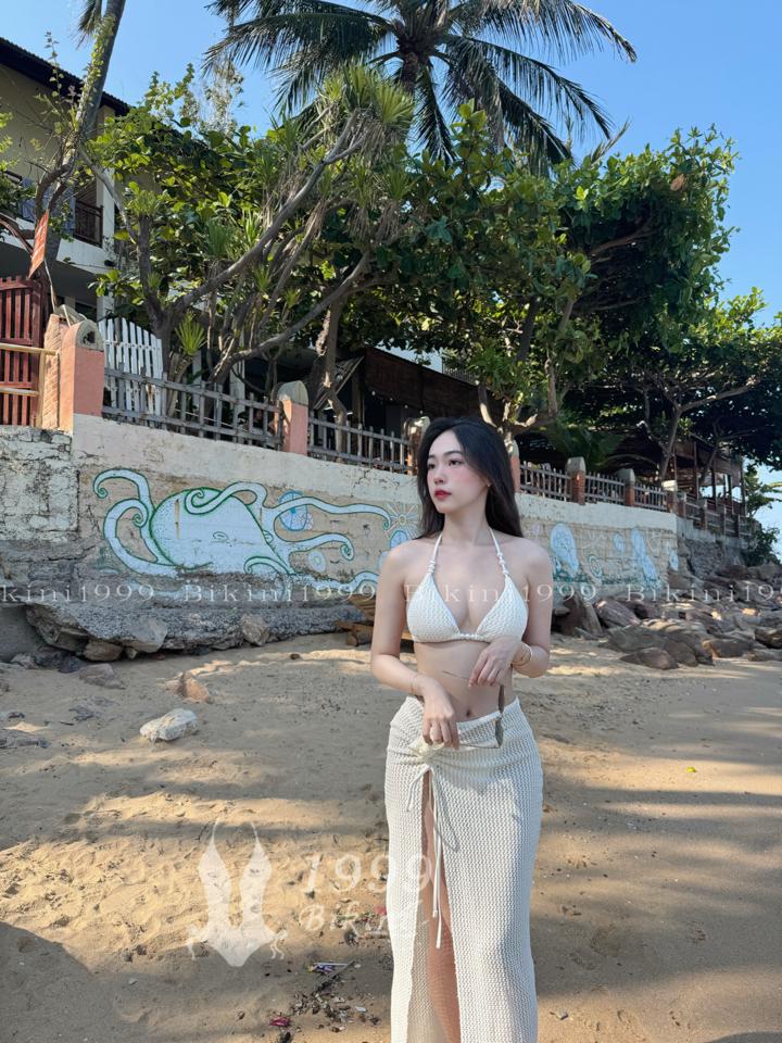 3 mảnh váy rút kem-duoc-ban-tai-𝐁𝐈𝐊𝐈𝐍𝐈 𝟏𝟗𝟗𝟗