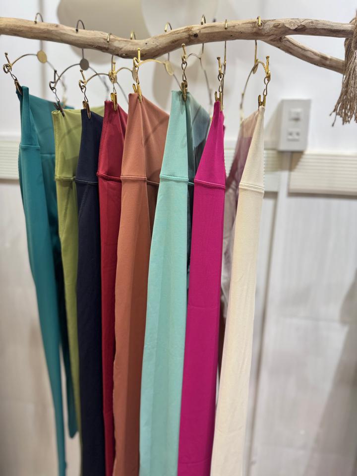 Quần lu gym -duoc-ban-tai-𝐁𝐈𝐊𝐈𝐍𝐈 𝟏𝟗𝟗𝟗