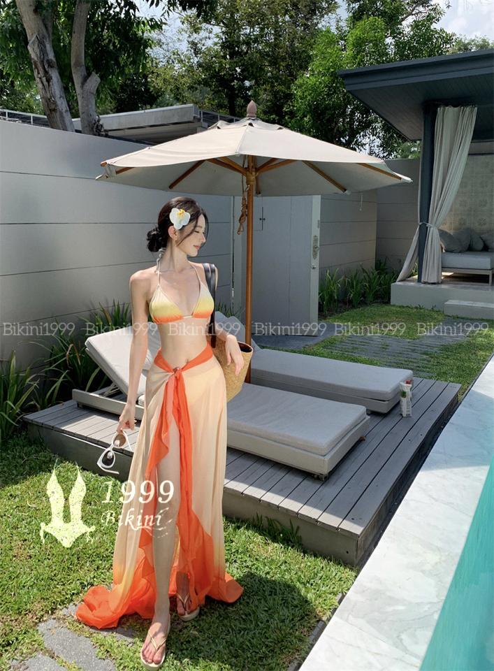 3 mảnh váy loan cam-duoc-ban-tai-𝐁𝐈𝐊𝐈𝐍𝐈 𝟏𝟗𝟗𝟗