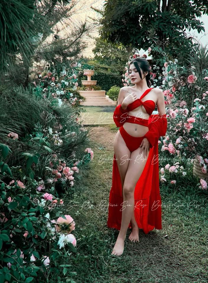 Choàng đỏ-duoc-ban-tai-𝐁𝐈𝐊𝐈𝐍𝐈 𝟏𝟗𝟗𝟗