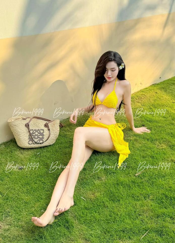Bikini 3 mảnh vàng khăn-duoc-ban-tai-𝐁𝐈𝐊𝐈𝐍𝐈 𝟏𝟗𝟗𝟗
