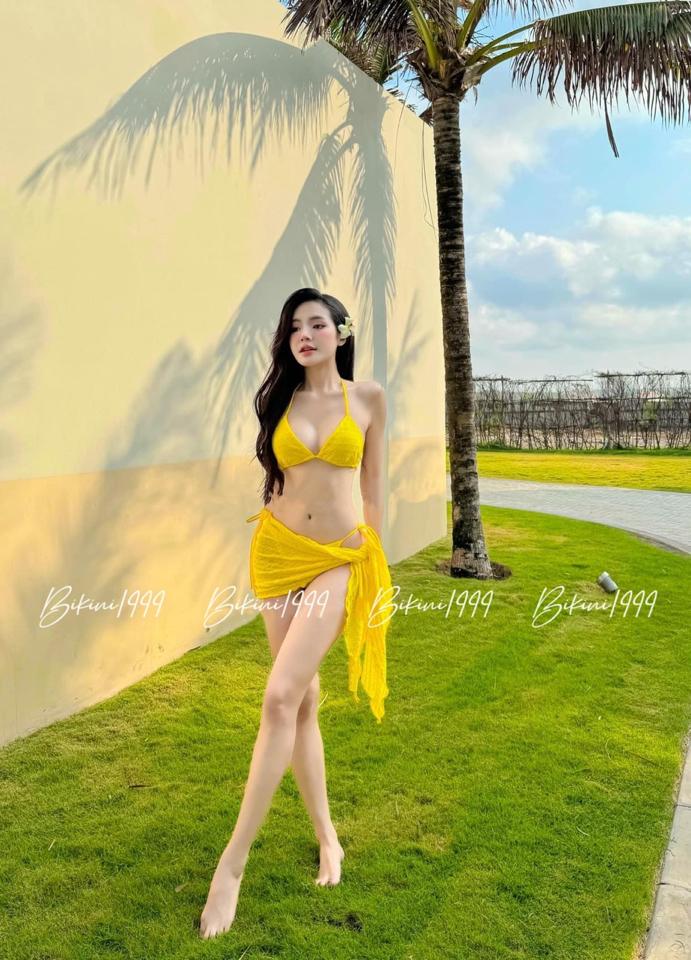 Bikini 3 mảnh vàng khăn-duoc-ban-tai-𝐁𝐈𝐊𝐈𝐍𝐈 𝟏𝟗𝟗𝟗