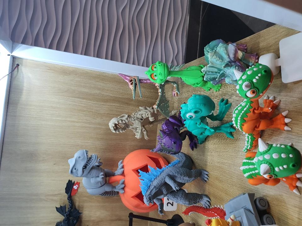 Khủng long T-Rex-duoc-ban-tai-Lytran 3D Printing