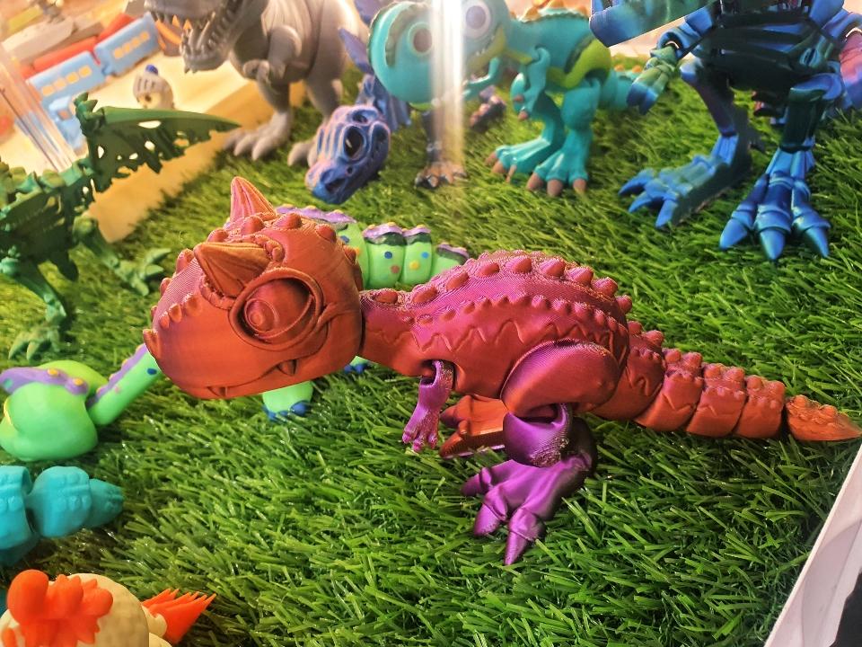 Khủng long 2 sừng Carnotaurus-duoc-ban-tai-Lytran 3D Printing