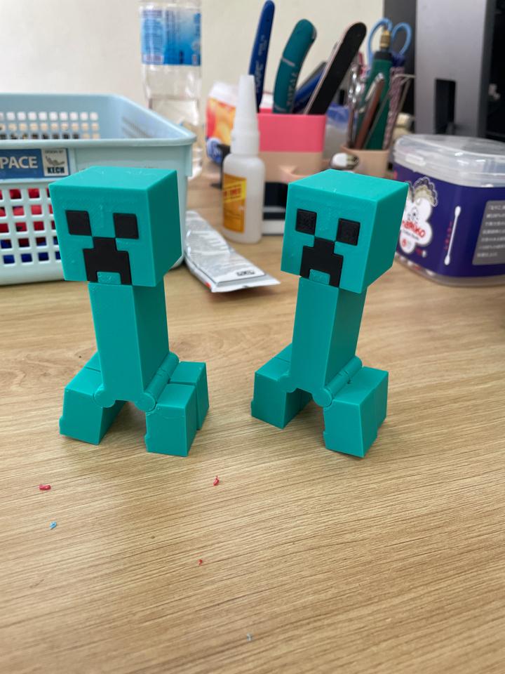 Minecraft Creeper-duoc-ban-tai-Lytran3D Gold Coast