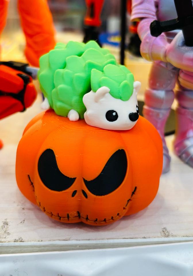 Con nhím-duoc-ban-tai-Lytran 3D Printing