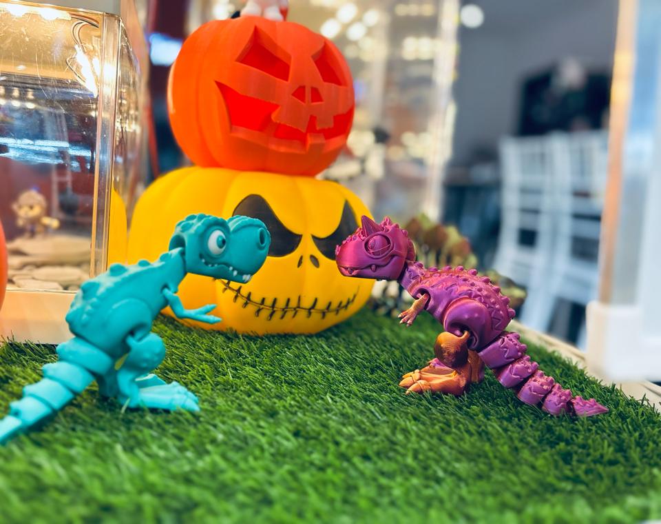 Khủng long 2 sừng Carnotaurus-duoc-ban-tai-Lytran 3D Printing