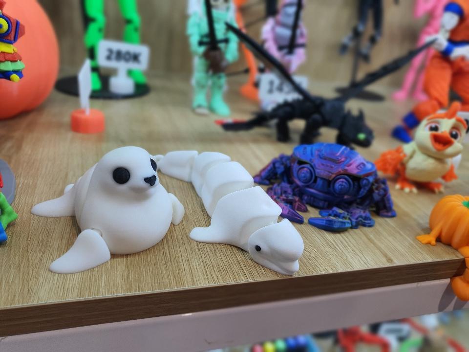 Cá heo trắng-duoc-ban-tai-Lytran 3D Printing