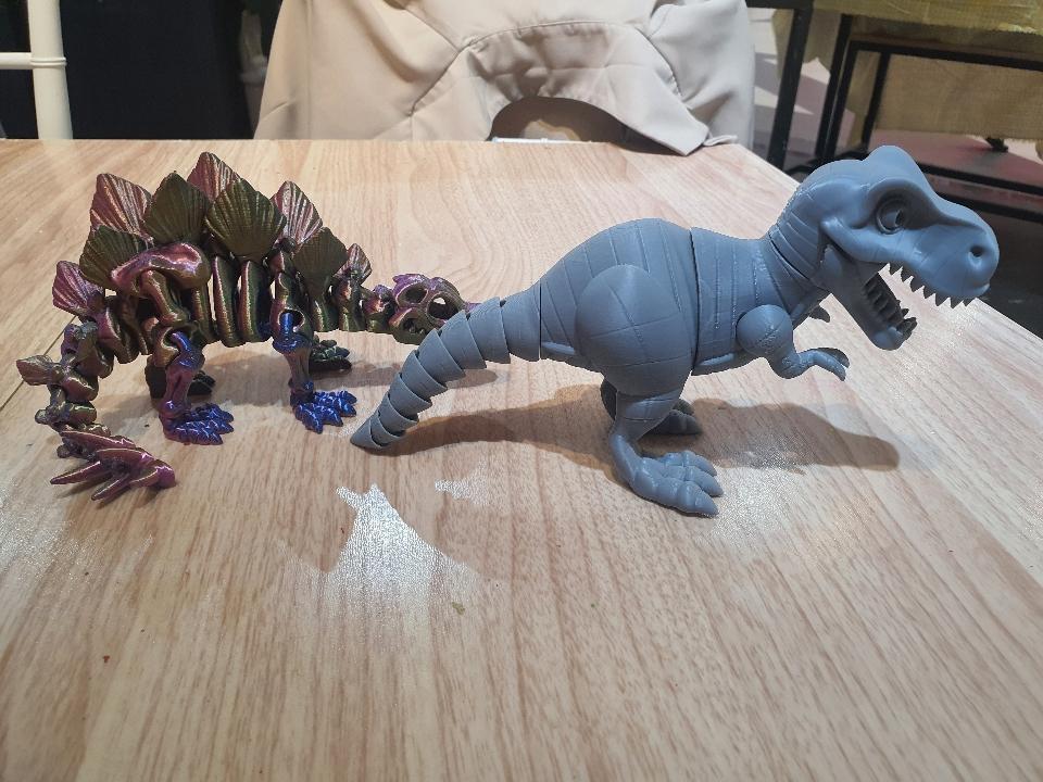 Khủng long T-Rex-duoc-ban-tai-Lytran 3D Printing