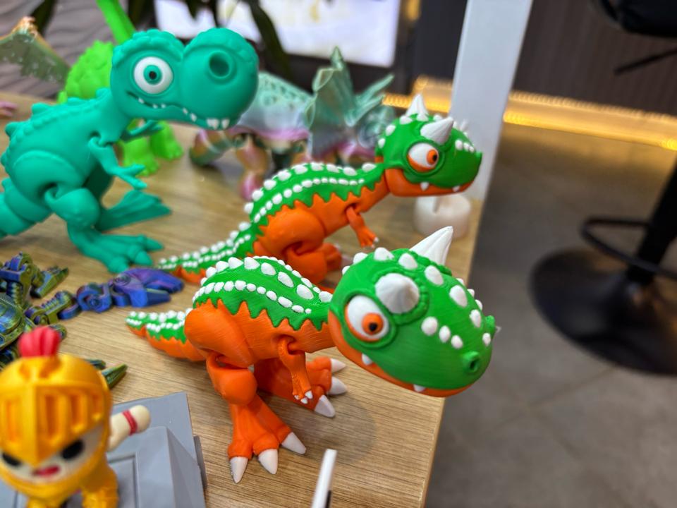 Khủng long 2 sừng Carnotaurus-duoc-ban-tai-Lytran 3D Printing