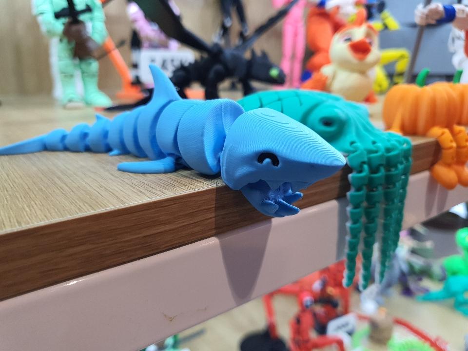 Cá mập xanh-duoc-ban-tai-Lytran 3D Printing