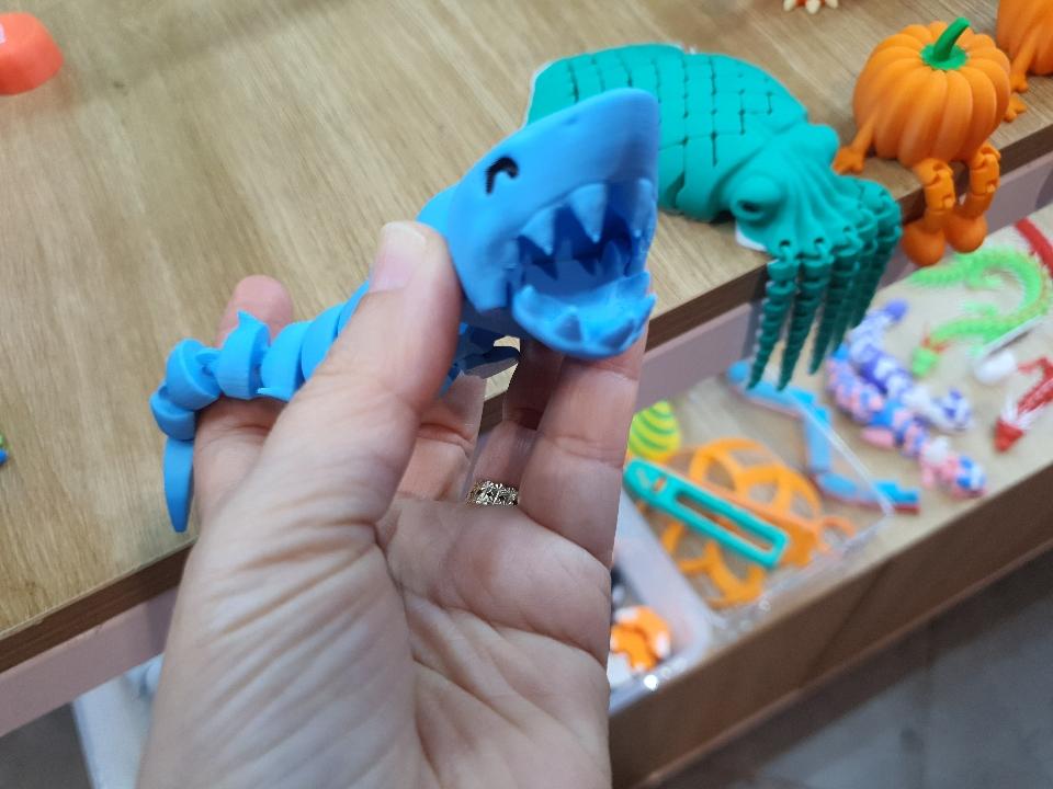 Cá mập xanh-duoc-ban-tai-Lytran 3D Printing