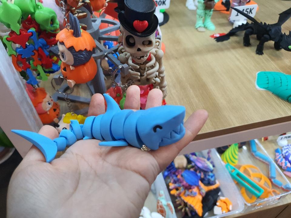 Cá mập xanh-duoc-ban-tai-Lytran 3D Printing