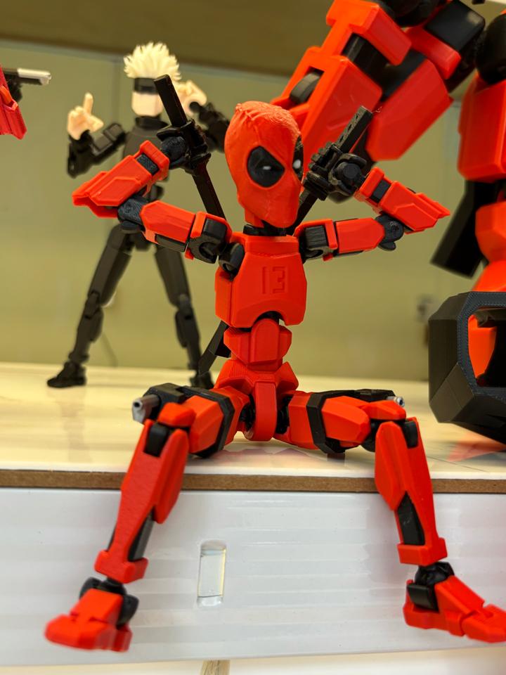 Dummy Deadpool-duoc-ban-tai-Lytran 3D Printing