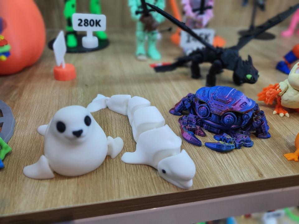 Con cua máy-duoc-ban-tai-Lytran 3D Printing