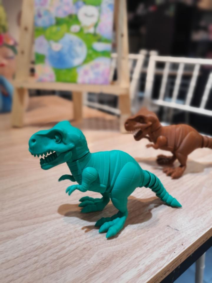 Khủng long T-Rex-duoc-ban-tai-Lytran 3D Printing