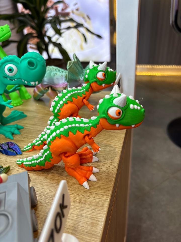 Khủng long 2 sừng Carnotaurus-duoc-ban-tai-Lytran 3D Printing