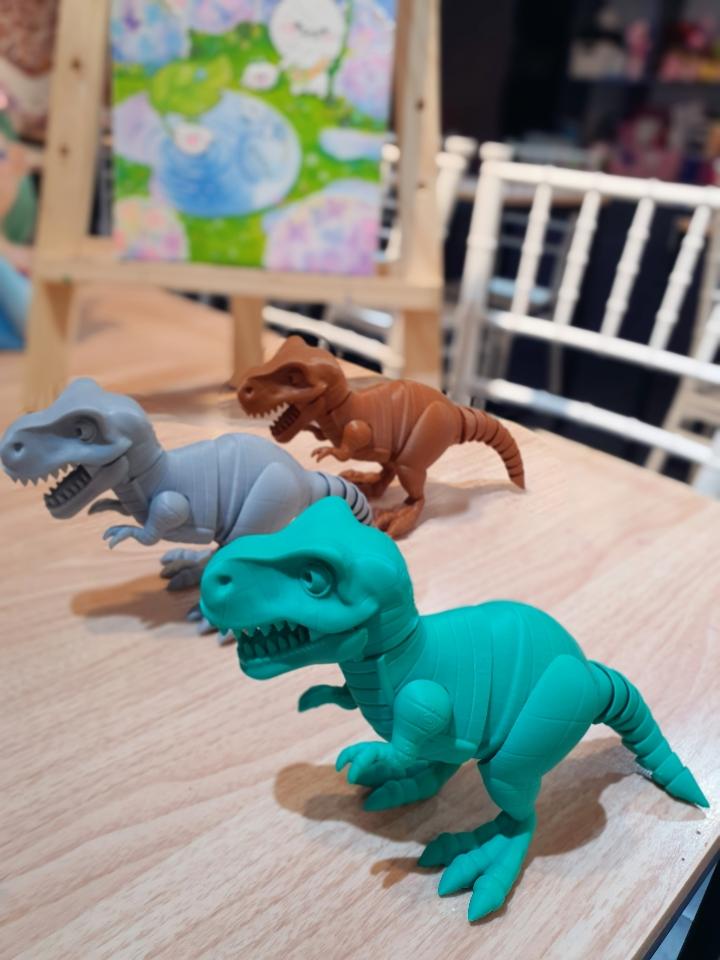 Khủng long T-Rex-duoc-ban-tai-Lytran 3D Printing